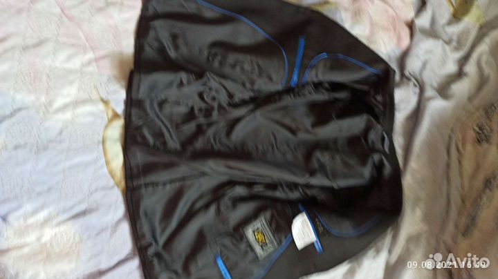 Костюм тройка на мальчика рост 134-140 размер 32