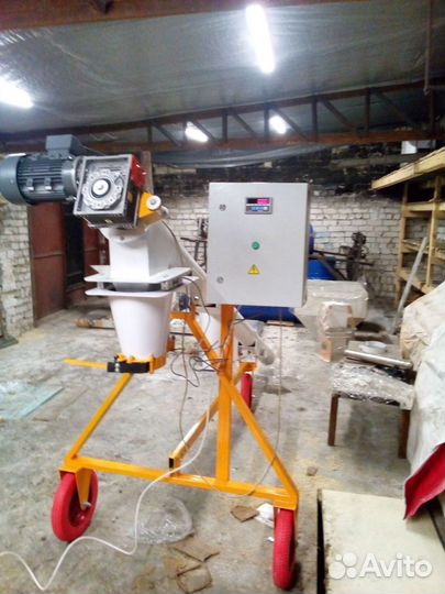 Дозатор весовой фасовщик шнековый мобильный