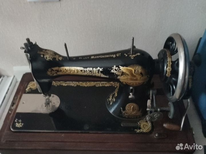 Швейная машина Singer