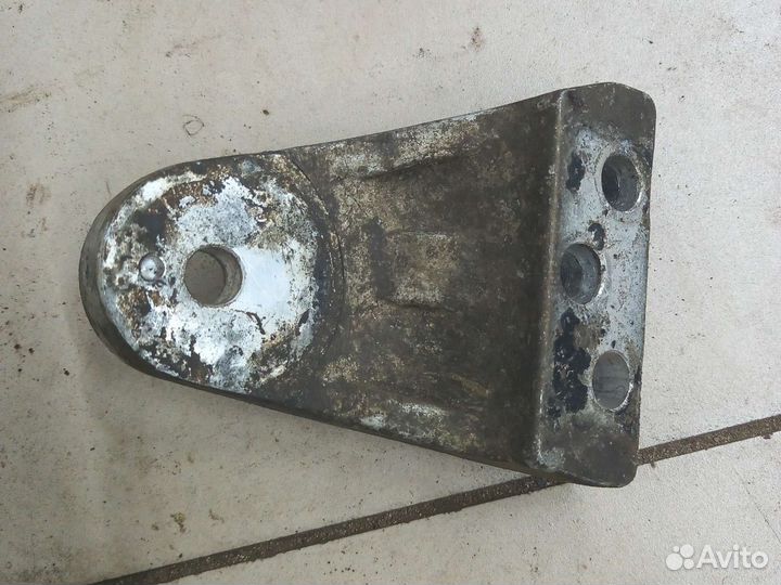 Кронштейн двигателя Хендай Туксон 1