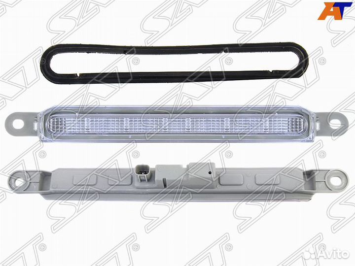 Фонарь центральный в крышку багажника Lancer 10