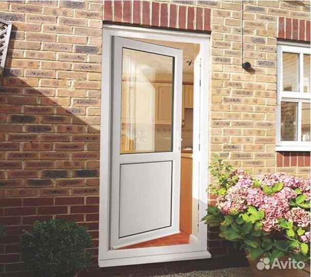 Остекление балконов под ключ