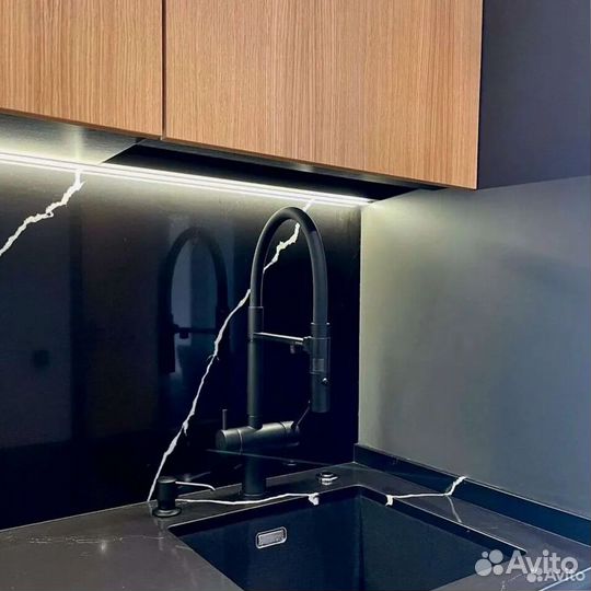 Кухонный гарнитур на заказ от фабрики