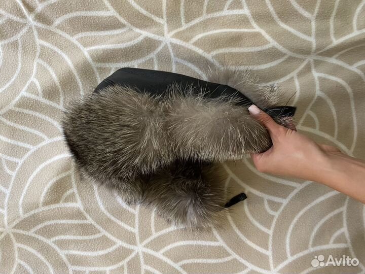 Шапка ушанка из натурального меха чернобурки