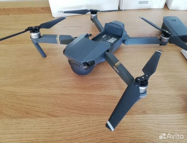 Квадрокоптер DJI Mavic Pro Combo