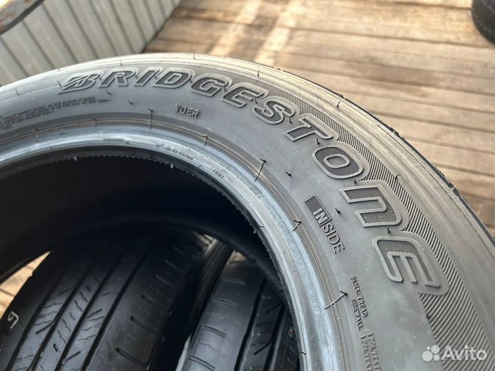 Bridgestone Dueler H/T 843 215/60 R17 96H