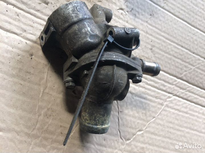 Корпус термостата Honda D13B