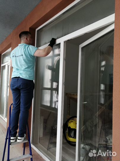 Уборка после ремота,Мытье окон