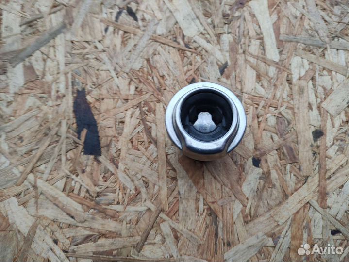 Клапан заливной горловины на форд фокус 3