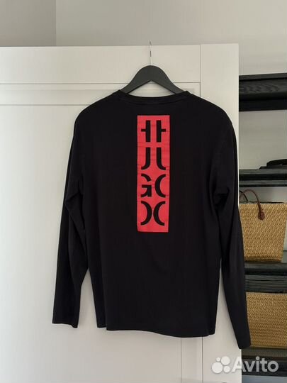 Лонгслив Hugo