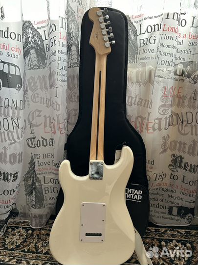 Fender squier bullet Stratocaster HSS