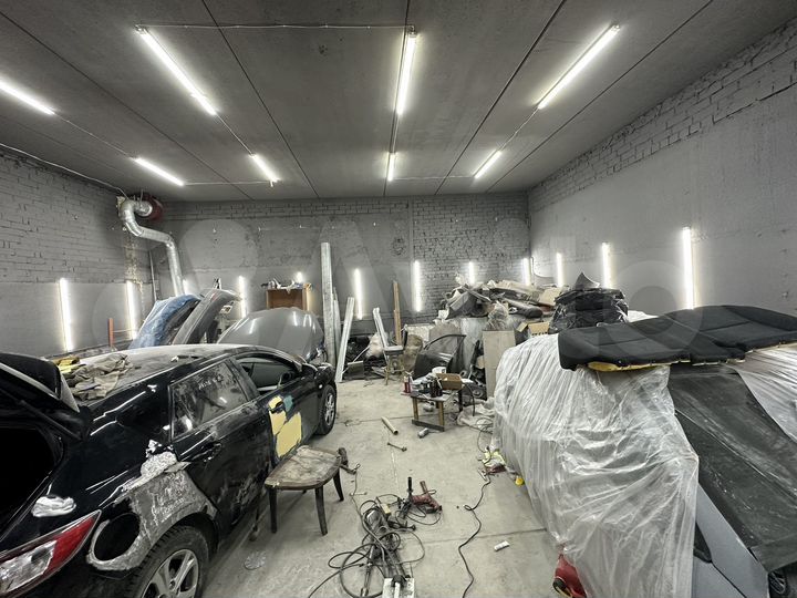 Гараж, > 30 м²