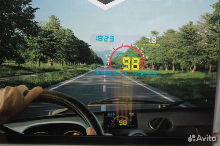 Проектор на лобовое стекло