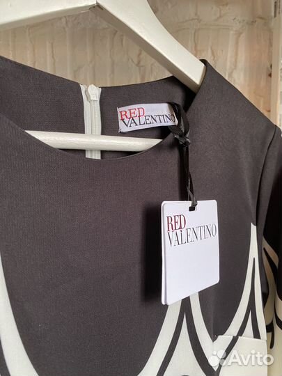 Платье Valentino