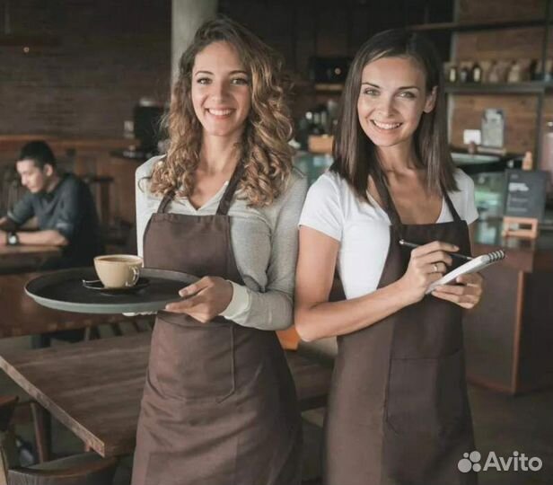 Начинающий официант