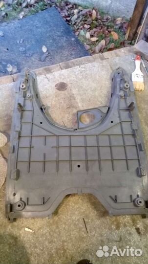 Пол Honda Lead 50/90 AF20/HF05 Б/У