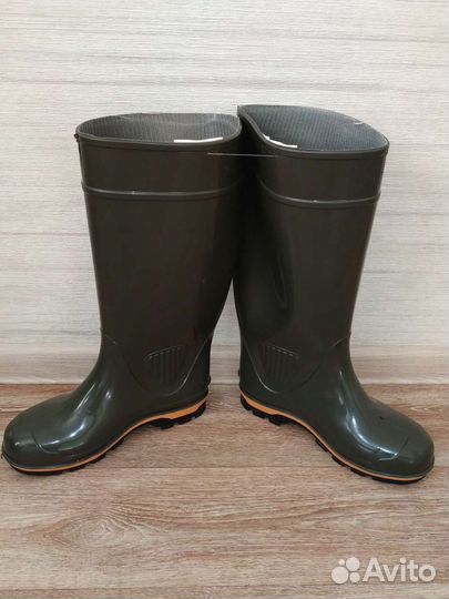 Резиновые сапоги