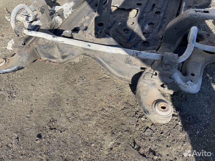 Подрамник Opel Astra