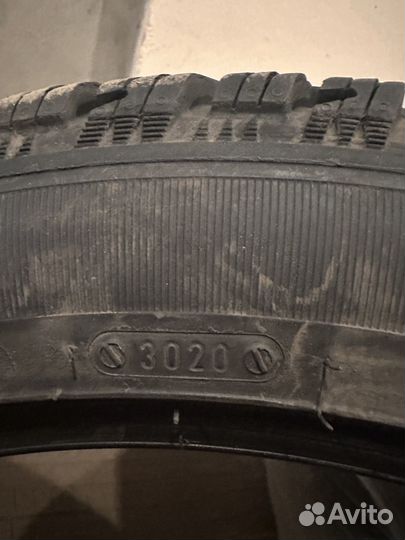 Tigar Winter 235/45 R18 98