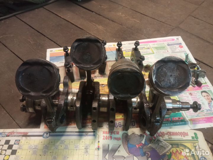 Коленвал с поршнями Suzuki Baleno 1,6