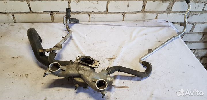 Audi A8 D4 6.3 fsi w12 Корпус Термостата