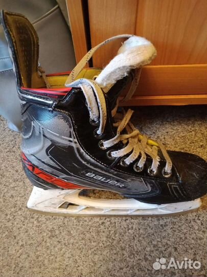 Хоккейные коньки bauer vapor