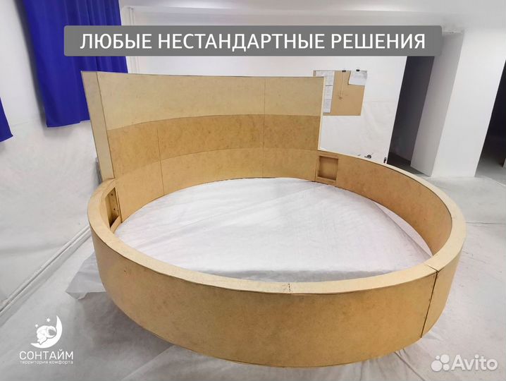 Кровать интерьерная без матраса