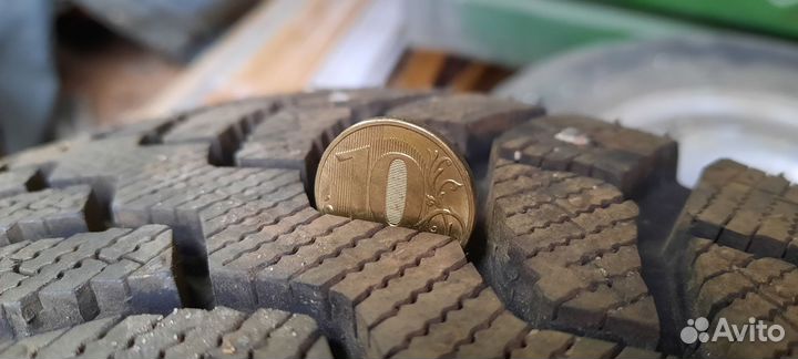 Bridgestone Blizzak Spike-01 185/65 R15 88T