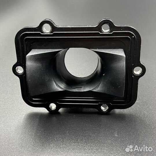 Впускной патрубок BRP (04 г.в) (420867100) (kinetix)