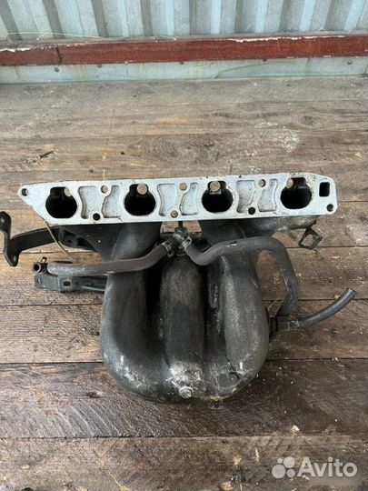 Впускной коллектор Opel Omega B 1994-1999