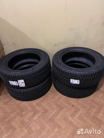 Michelin X-Ice North 4 SUV 255/55 R18