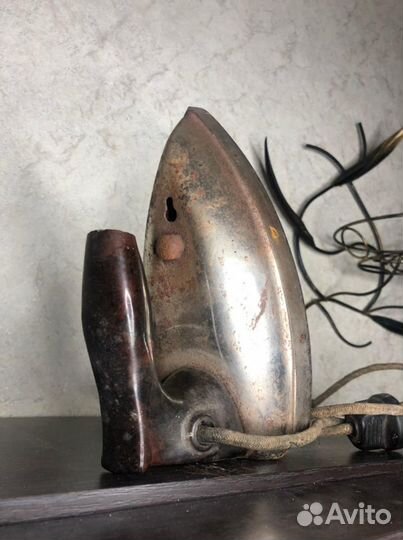 Утюг 1964 года