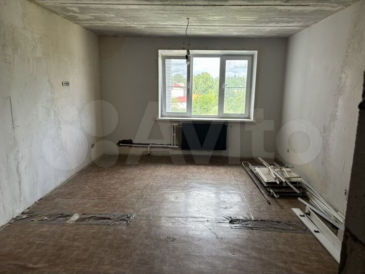 3-к. квартира, 95 м², 5/5 эт.