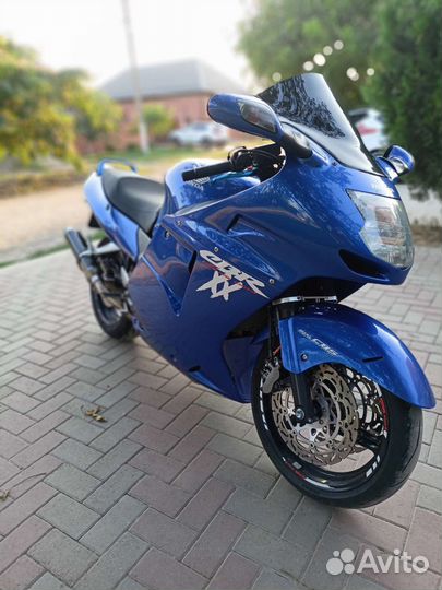 Honda CBR 1100 XX