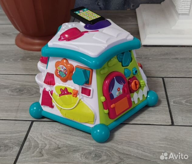 Интерактивный обучающий куб Auby