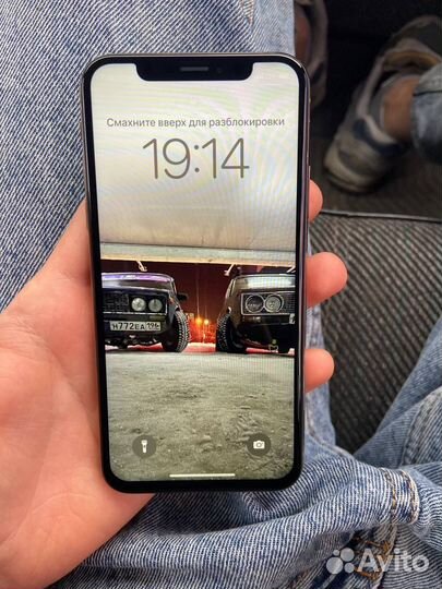 iPhone Xs, 64 ГБ