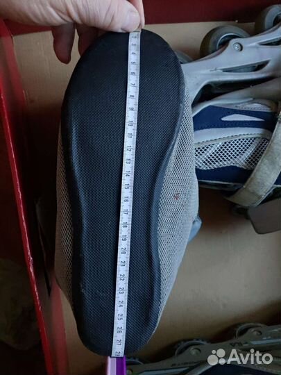 Роликовые коньки