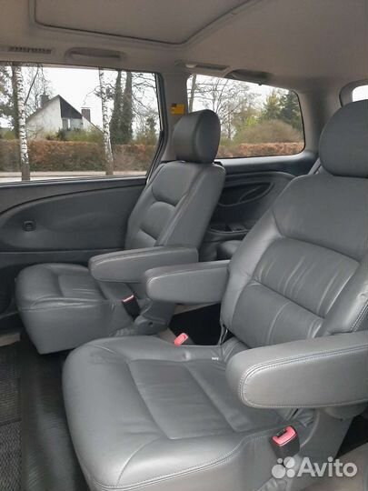 Пассажирские перевозки минивэн