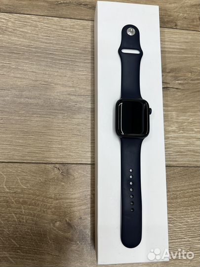 Часы Apple Watch 6