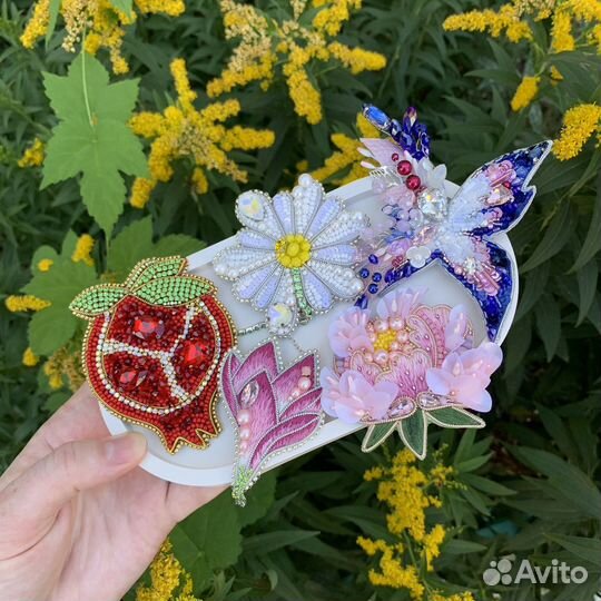 Броши на заказ