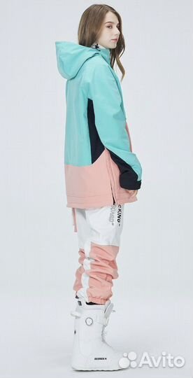 Женский сноубордический костюм 42 размера