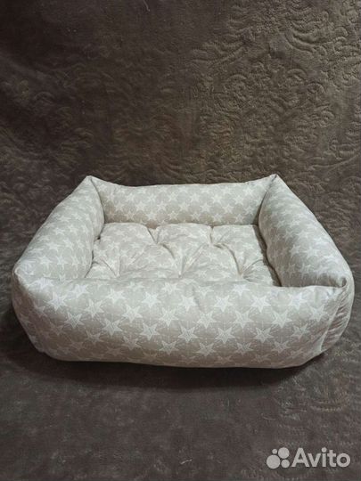 Лежанки для кошек и собак