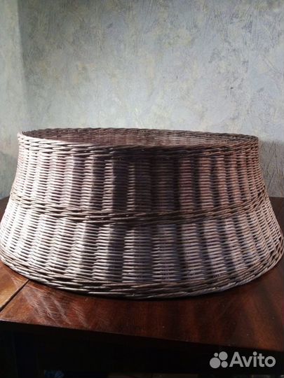 Юбочка для елки из бумажной лозы