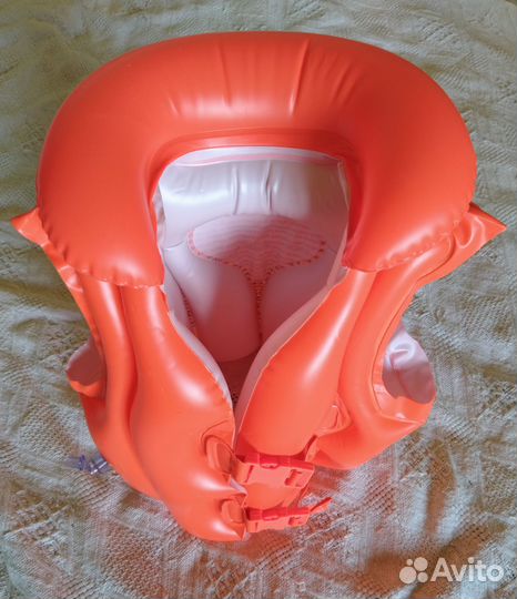 Детский надувной жилет для плавания intex