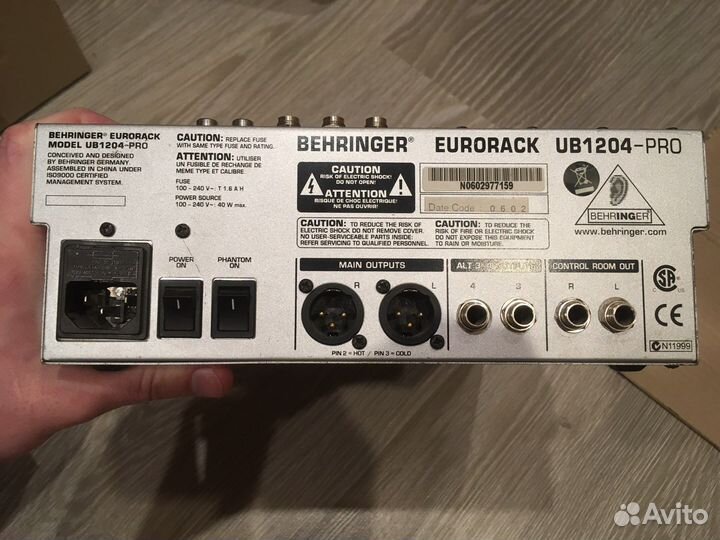 Behringer ub1204-pro