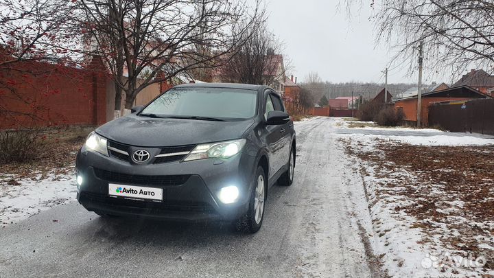 Toyota RAV4 2.0 CVT, 2014, 235 000 км