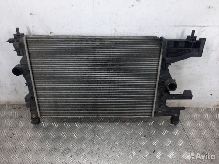 Радиатор основной Opel Astra хэтчбэк 5 дв. 1.7