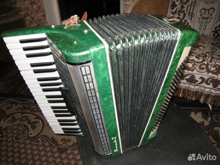 Аккордеон Восход 2