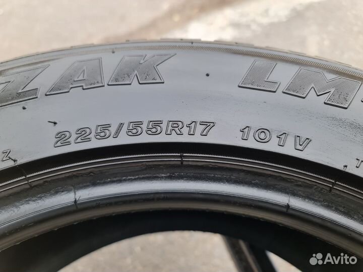 Bridgestone Blizzak LM-25 225/55 R17