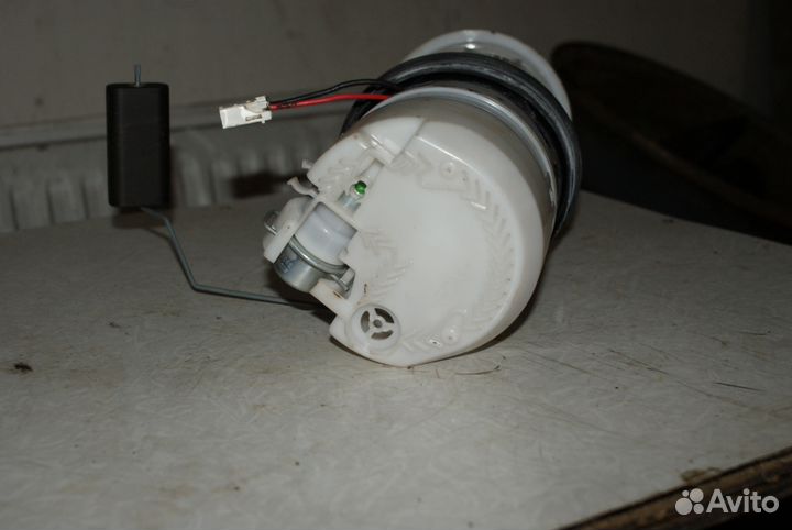 Датчик уровня топлива насос Nissan Qashqai J10